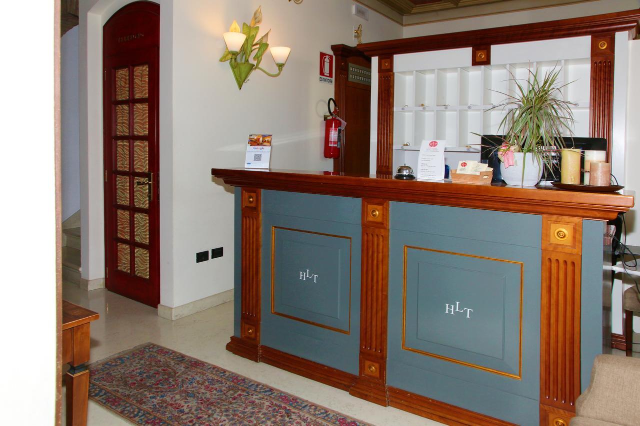 Hotel La Torre Torreglia ภายนอก รูปภาพ