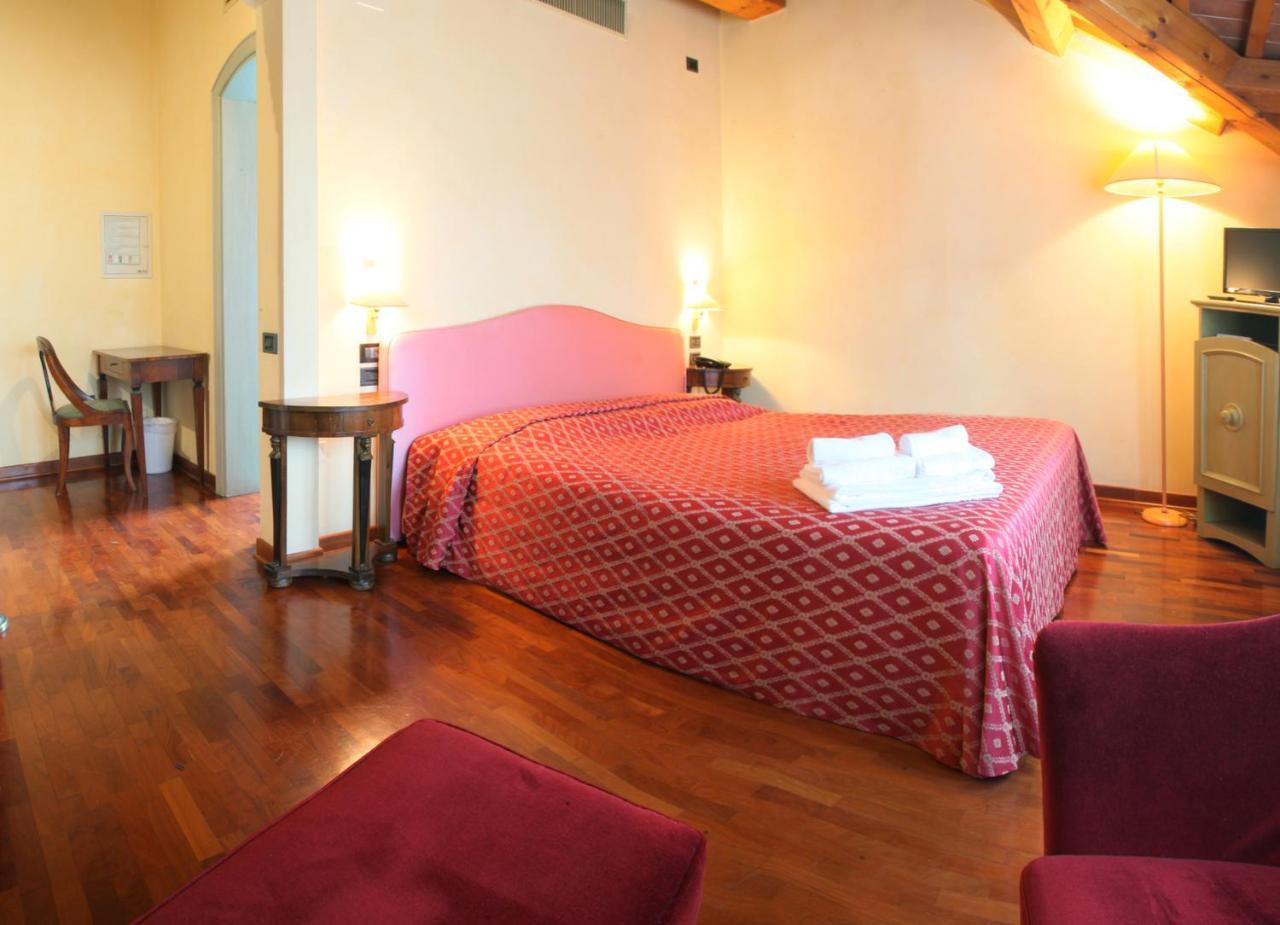 Hotel La Torre Torreglia ภายนอก รูปภาพ
